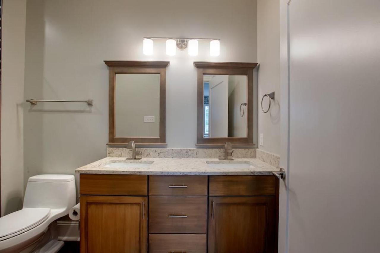 Newly Renovated 4 Bed 3 Bath And 2 Parking Spots Βίλα Σαβάνα Εξωτερικό φωτογραφία